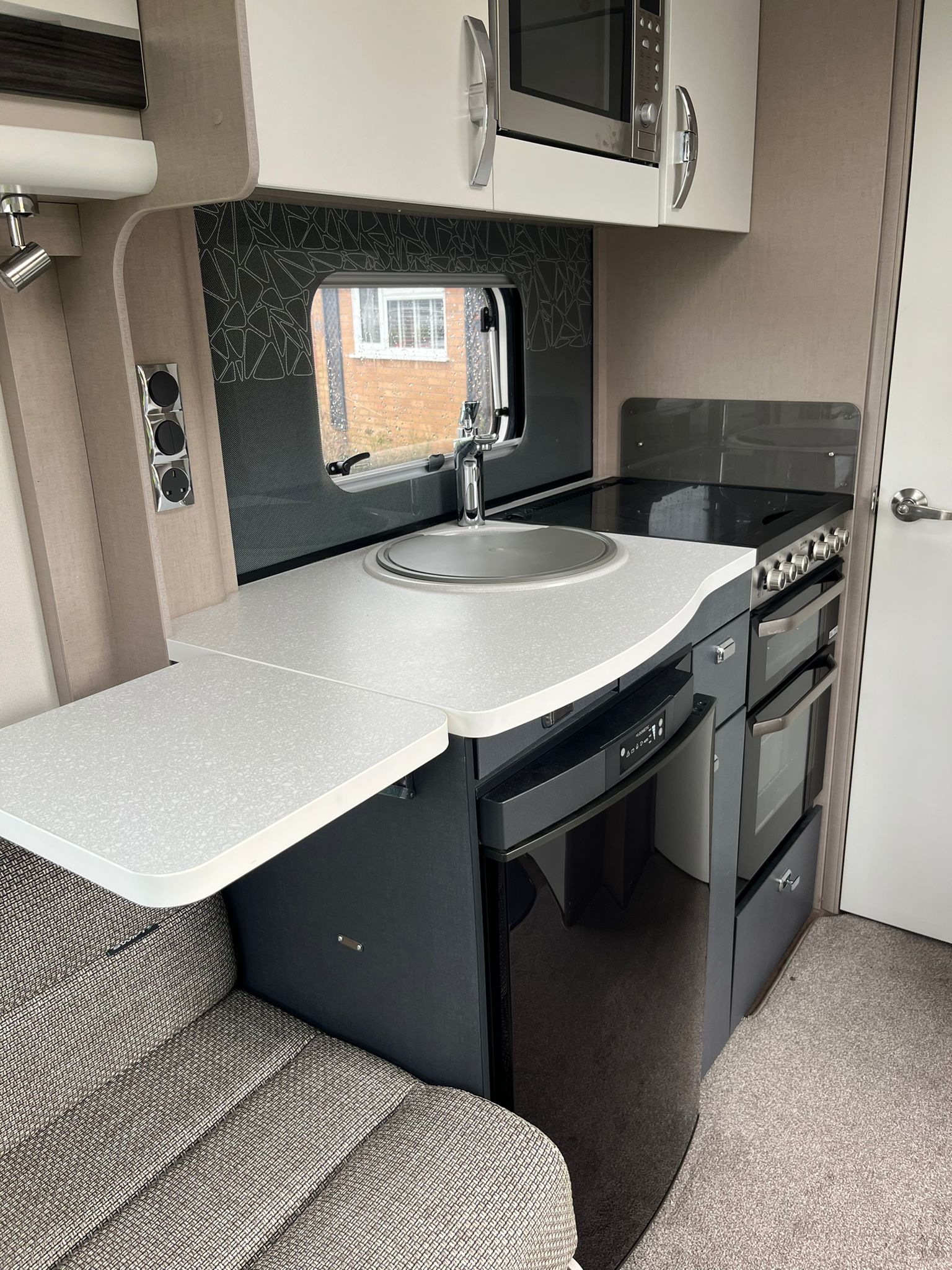 swift elegance 580